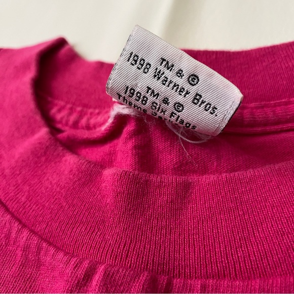 Vintage 1998 Loony Lunes X Six Flags Tee - Picture 3 of 8